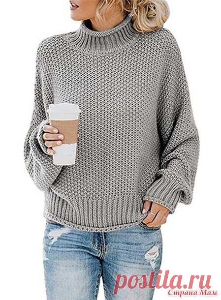 Свитер простым узором Самый популярный в этом сезоне свитер с высоким воротом, как и положено ему быть, оказался на удивление простым, в нем обычный рисовый узор и все! Благодаря тому, что вещь просторная и объемная, она очень современная.Подойдет совершенно любая пряжа, какая вам нравится, например Alize...