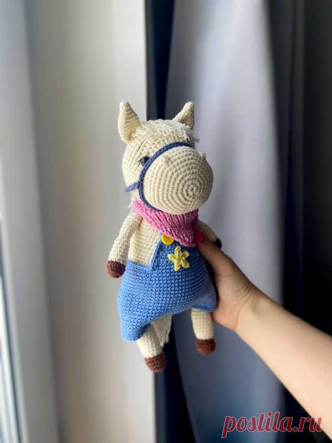 PDF Лошадка крючком. FREE crochet pattern; Аmigurumi toy patterns. Амигуруми схемы и описания на русском. Вязаные игрушки и поделки своими руками #amimore - лошадь из обычной пряжи, лошадка, конь.