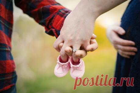 При каких заболеваниях запрещено рожать детей - Умная Существует целый список заболеваний, при которых беременность и роды категорически противопоказаны. Если зачатие все же произошло, то единственным выходом в этой ситуации является аборт. В некоторых особо сложных случаях врач даже может предложить женщине сделать стерилизацию, чтобы избежать случайной беременности. Аутоиммунные заболевания – системная красная волчанка, цирроз печени, острые формы ревматизма, склеродерма. У женщины с …