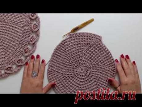 Sousplat de croche com conchas e perolas