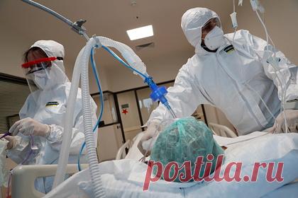 В Турции зарегистрировали шесть случаев заражения омикрон-штамом. В Турции зарегистрировали шесть случаев заражения омикрон-штаммом коронавируса. Об этом заявил министр здравоохранения страны Фахреттин Коджа. По его словам, один инфицированный выявлен в Стамбуле, еще пятеро — в Измире.