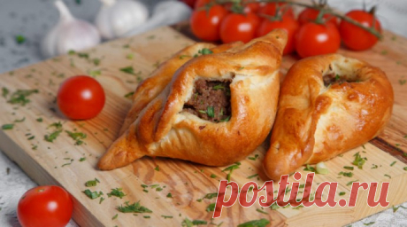 Расстегаи с мясом и яйцом