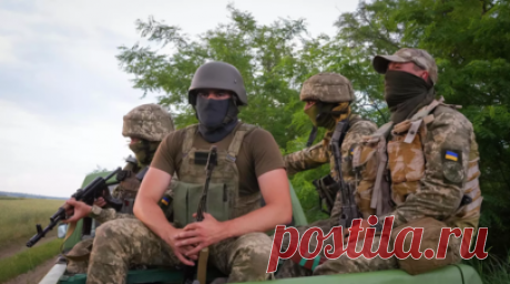 WSJ: полковник ВСУ Грабский заявил о бессмысленности контрнаступления. Российская армия превышает по возможностям ВСУ, в связи с чем начинать контрнаступление не имело никакого смысла, заявил The Wall Street Journal украинский полковник в отставке Сергей Грабский. Читать далее