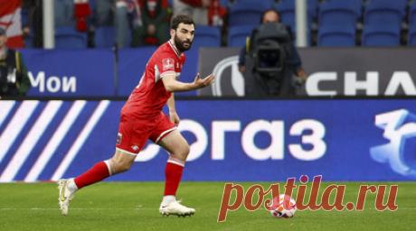 Гладилин посоветовал Джикии не спешить уходить из «Спартака». Бывший тренер московского «Спартака» Валерий Гладилин считает, что капитану красно-белых Георгию Джикии не стоит менять команду в зимнее трансферное окно. Читать далее