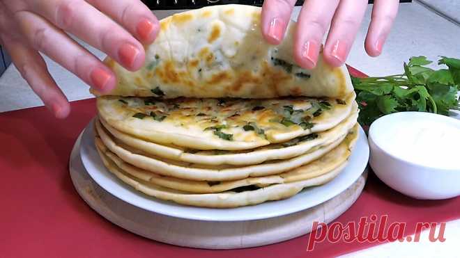 Заливаю на сковородку как блины и жарю картофельные лепешки с луком (тонкие и нежные без раскатки и лепки) | Розовый баклажан | Яндекс Дзен