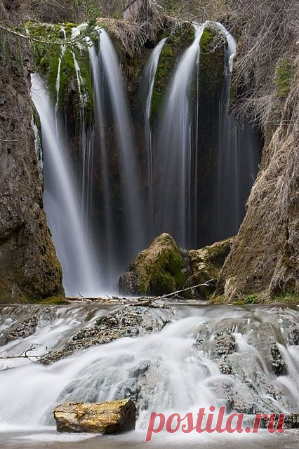 водопады
