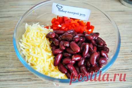 Для любителей крабовых палочек хочу поделиться простым и вкусным салатом | Повар каждый день | Яндекс Дзен