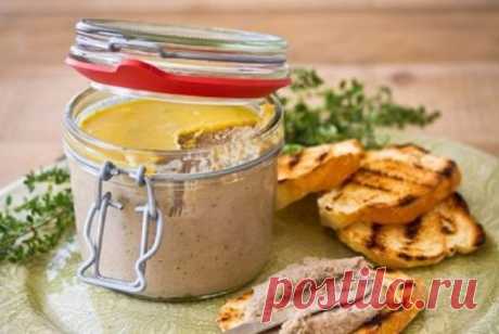 ТВОРОЖНО-ГРИБНОЙ ПАШТЕТ.Творожно-грибной паштет - это очень вкусная намазка на хлеб.