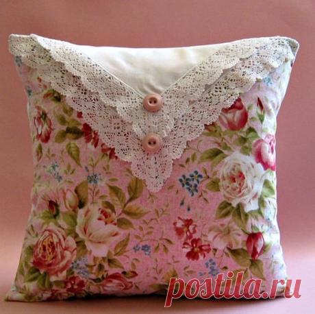 Cottage Pillow Cover -- Pink -- Roses -- Crochet Lace -- 14" x 14"