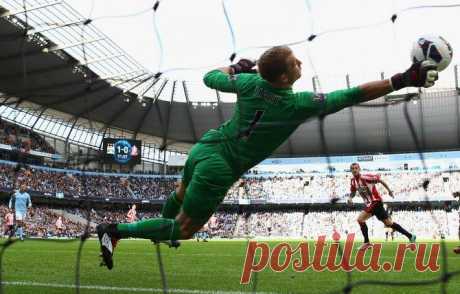 Общая информация
Полное имя:	Чарльз Джозеф Джон Харт
Родился	19 апреля 1987 (26 лет)
Шрусбери, Англия
Гражданство	Англия
Рост	196
Вес	91 кг
Позиция	вратарь
Информация о клубе
Клуб Англия Манчестер Сити
Номер	№1

В юношеской сборной Англии (до 19 лет) провёл 6 матчей. В молодёжной сборной Англии (до 21 года) выступал с 2007 года по 2009 год, являлся основным вратарём и провёл 21 матч, из которых 3 на Евро-2009 в Швеции
В 2008 году Харт был впервые вызван в национальную сборную Англию