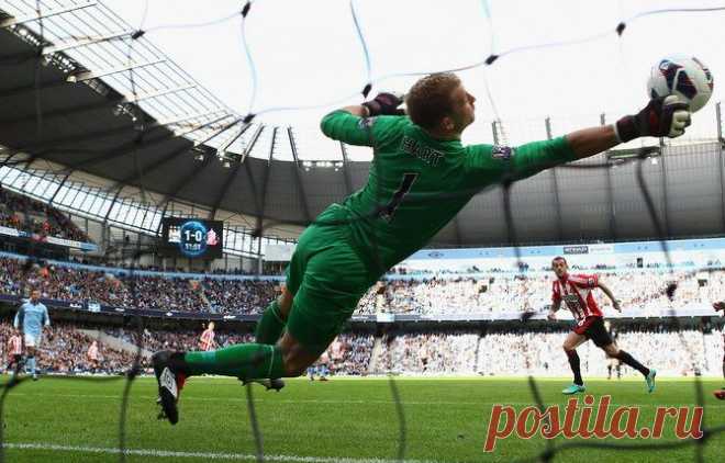 Общая информация
Полное имя:	Чарльз Джозеф Джон Харт
Родился	19 апреля 1987 (26 лет)
Шрусбери, Англия
Гражданство	Англия
Рост	196
Вес	91 кг
Позиция	вратарь
Информация о клубе
Клуб Англия Манчестер Сити
Номер	№1

В юношеской сборной Англии (до 19 лет) провёл 6 матчей. В молодёжной сборной Англии (до 21 года) выступал с 2007 года по 2009 год, являлся основным вратарём и провёл 21 матч, из которых 3 на Евро-2009 в Швеции
В 2008 году Харт был впервые вызван в национальную сборную Англию