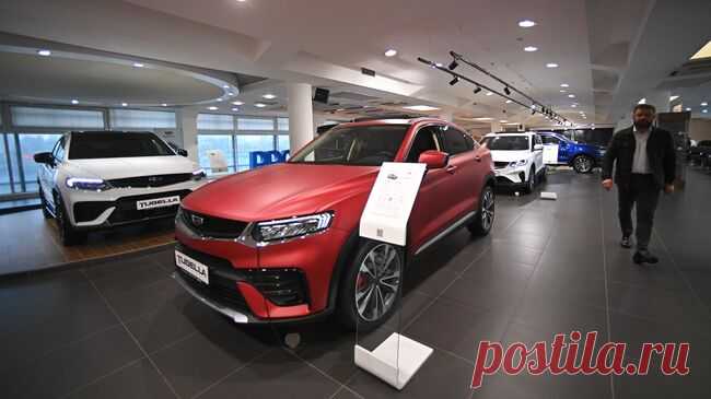 Продажи новых автомобилей в России в июле выросли на 34 процента