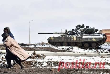 В России заявили об уничтожении харьковского «куста» предприятий украинского ВПК. На данный момент можно говорить об уничтожении в ходе российской спецоперации харьковского «куста» предприятий украинского военно-промышленного комплекса (ВПК), заявил «Известиям» военный эксперт Андрей Фролов. По его словам, возможности Украины в атомной энергетике также подорваны.