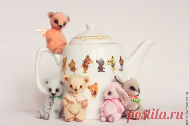 http://www.livemaster.ru/item/4905499-kukly-igrushki-zajka-zefirka-kompaniya