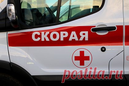 Российский девятиклассник подрался с любовником матери и получил амнезию. В Тюменской области девятиклассник подрался с любовником своей матери и получил ретроградную амнезию. Об этом в среду, 26 апреля, сообщает Telegram-канал SHOT. По его данным, российский школьник узнал, что его мать изменяет отцу с другим мужчиной. Он решил разобраться в ситуации и отправился к любовнику матери.