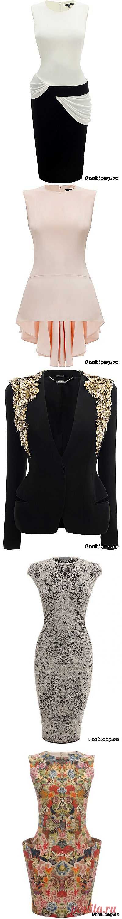 В сегодняшней публикации хочу познакомить Вас с новой круизной коллекцией одежды на 2014 год от британского модного дома Alexander McQueen. В этот раз большое внимание привлекает оригинальный принт, яркая цветовая гамма и игра с тканью. Все как всегда очень стильно, богато, роскошно и оригинально. Коллекции от Alexander McQueen мне всегда нравились, дизайнер Сара Бертон всегда радует, она умело работает с тканью, фасонами и, как никто другой создает оригинальную одежду, не изменяя модному бренду