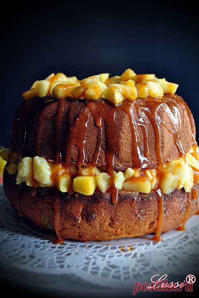 Пухкав кекс с крем и карамелени ябълки / Caramelized Apple Bundt Cake