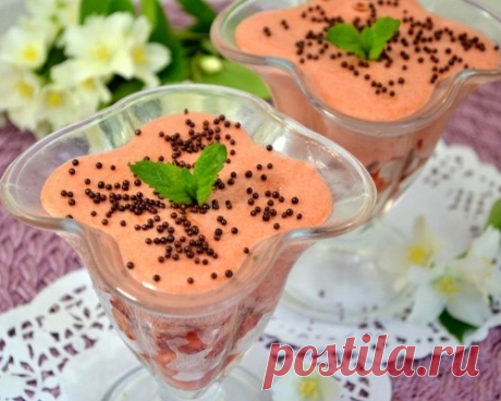 Клубничный десерт с желатином
