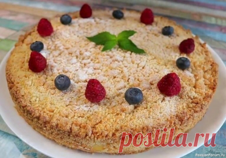 Пирог "Василиса" Готовим чудесный простой и очень вкусный пирог к чаю !🍪🥮🍮🌭Готовить его очень просто, с этим справится даже новичок в кулинарии, да и продукты доступные каждому. Нежная начинка хорошо сочетается с хрустящей крошкой.&nbsp;Нам понадобится:Тесто:-400 гр. муки-150 гр. сахара-150 гр. сливочное...