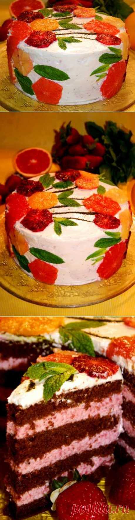 Шоколадный торт с клубничным муссом. Рецепт c фото, мы подскажем, как приготовить!