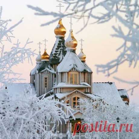 Как правильно вести себя в церкви