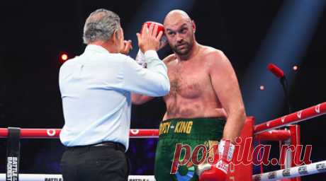 Промоутер сообщил, что бой Усика и Фьюри не состоится 23 декабря. Промоутер британского боксёра Тайсона Фьюри Фрэнк Уоррен заявил, что бой с украинцем Александром Усиком не состоится 23 декабря. Читать далее