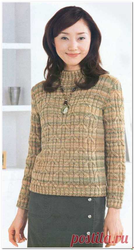 Меланжевый свитерок со жгутами.