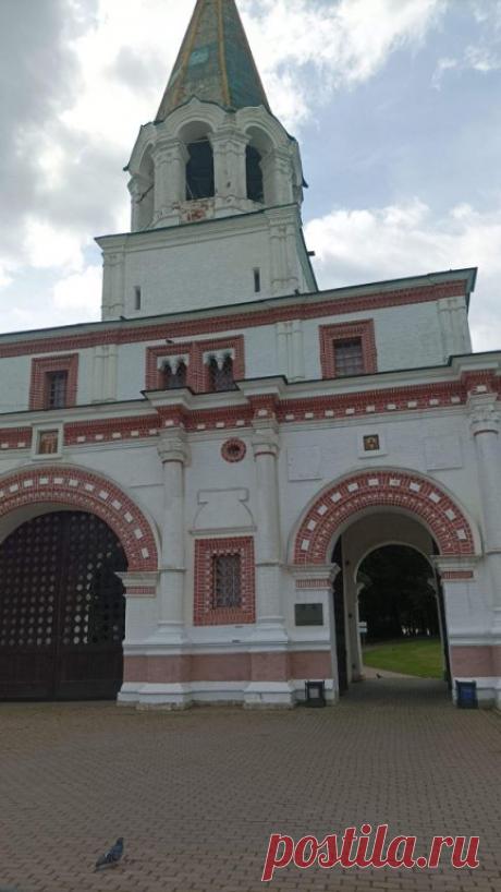 Передние ворота в Коломенском — настоящее архитектурное чудо XVII века и парадный въезд в царскую усадьбу. | Интересный контент в группе Исторические Путешествия: Усадьбы и Архитектура в ОК (Одноклассники)