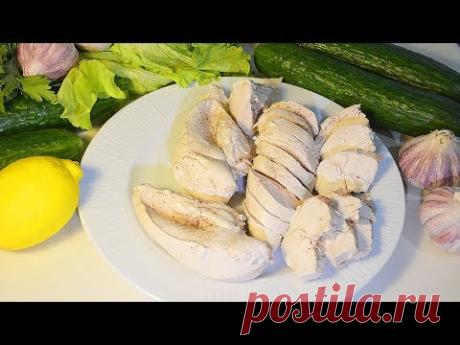 Хотите научиться варить сочную мягкую куриную грудку в кастрюле? Смотрите пошаговый простой рецепт отварной грудки за 15 минут! Она получается не только вкус...