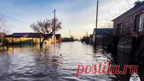 Шесть медицинских учреждений оказались в зоне подтопления в Орске. Шесть медицинских учреждений попали в зону в зону подтопления в Орске после прорыва дамбы и начала наводнения. Такой информацией поделился помощник главы министерства здравоохранения России Алексей Кузнецов, чьи слова приводит ...