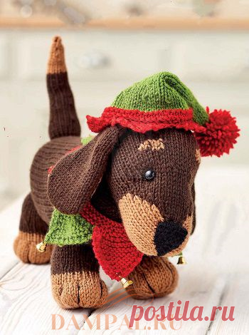 Вязаная игрушка «Новогодняя такса» | DAMские PALьчики. ru