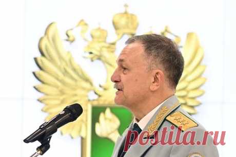 В одном ведомстве захотели перевыполнить план по отчислениям в бюджет России. С начала 2023 года представители Федеральной таможенной службы перечислили в российский бюджет в общей сложности более шести триллионов рублей. До конца декабря в ведомстве рассчитывают «немного» перевыполнить плановое задание, заявил временно исполняющий обязанности главы ФТС Руслан Давыдов.