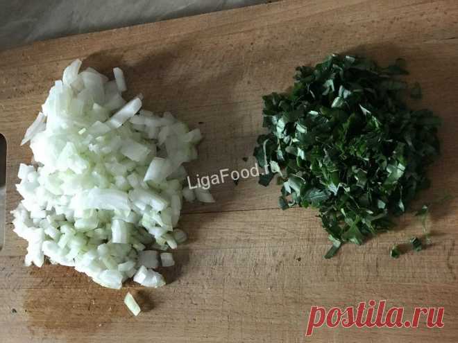 Спагетти с томатным соусом и куриными фрикадельками