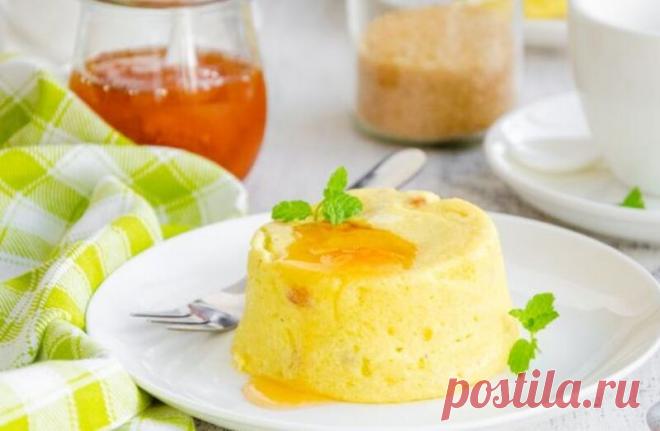 Творожная Запеканка С Курагой В (Микроволновке) Вкусная и нежная творожная запеканка с курагой - отличный полезный завтрак, полдник или десерт. Запеканка готовится в микроволновке.