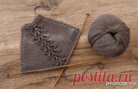 Ажурная линия реглана спицами
Как вязать: https://prjaga.ru/uzory-vyazaniya/spicami/azhurnaya-liniya-reglana-spicami