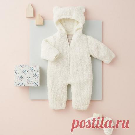 Комбинезон с капюшоном
Журнал «Сабрина Baby» №4/2017
⠀
Чудесный и очень теплый комбинезон с капюшоном, дополненным забавными «ушками», подойдет и мальчику, и девочке.
⠀
Размеры
Комбинезон: 0 (3) 6 (12) месяцев
⠀
Вам потребуется
Пряжа P. Douce (100% полиамида; 86 м/50 г) — 3 (4) 5 (5) мотков светло-бежевой (ECRU); спицы N 5; булавка для снятия петель; 1 молния длиной 25 см; крючок N 7.
Пряжа P. Partner 3,5 (13% акрила, 13% гребенной шерсти, 74% полиамида; 125 м/50 г) — 1 мо...