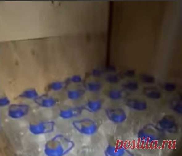 В Ленобласти двое мужчин отравились суррогатом, их не спасли. В Ленинградской области двое мужчин отравились спиртосодержащей жидкостью с этиленгликолем, полиция задержала троих подозреваемых. Об этом сообщает ГУ МВД по Санкт-Петербургу и Ленинградской области. В поселке Коммунар 60-летний и ...