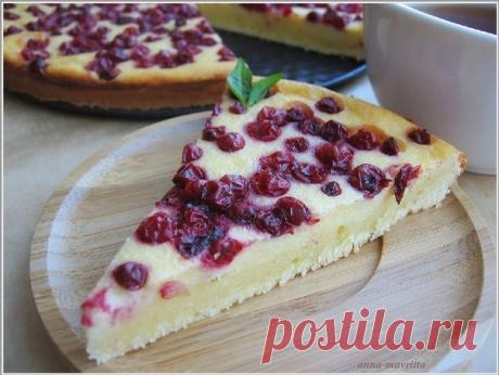 Как приготовить пирог с творожной начинкой и брусникой