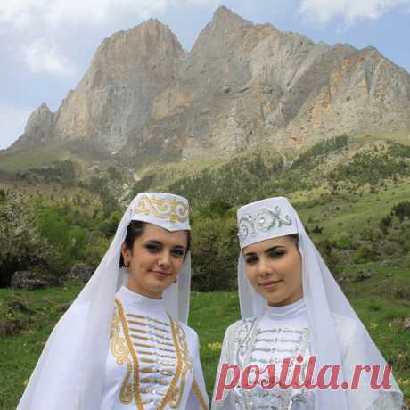 Самые красивые девушки Ингушетии (23 фото) ⭐ Забавник