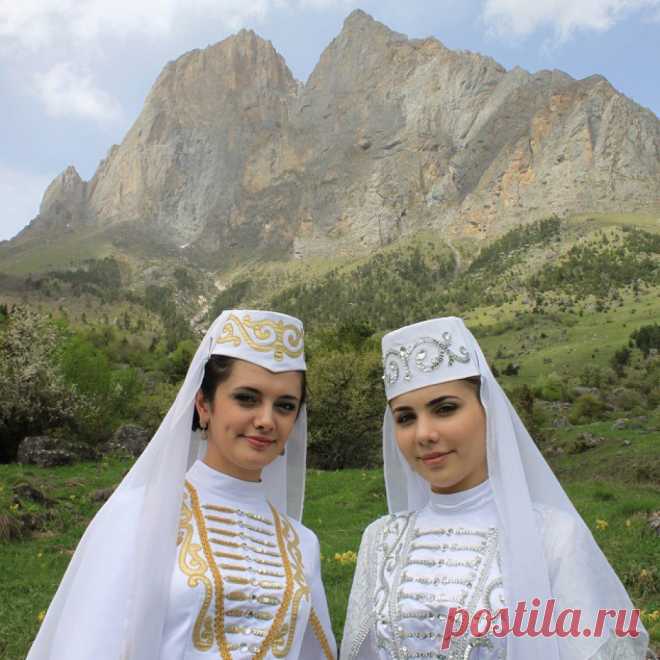 Самые красивые девушки Ингушетии (23 фото) ⭐ Забавник