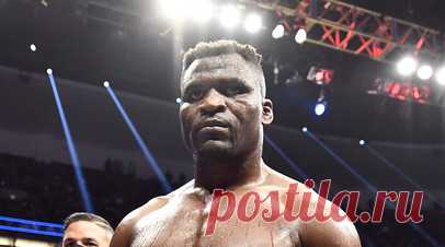 Бывший рефери UFC Маккарти назвал Нганну самым опасным человеком в мире. Бывший рефери Абсолютного бойцовского чемпионата (UFC) Джон Маккарти ответил на вопрос о том, кто самый опасный человек на планете. Читать далее