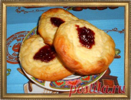 ВАТРУШКИ С ТВОРОГОМ И ВАРЕНЬЕМ.