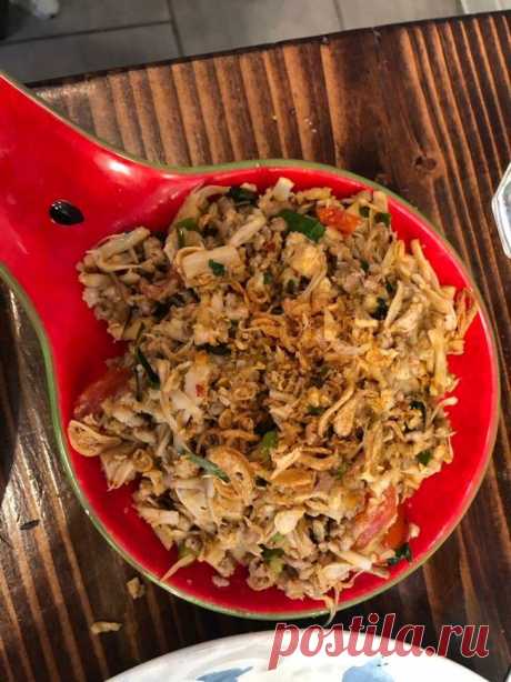 11 национальных блюд, которые местные обожают, а приезжие вспоминают как ночной кошмар Если вы думаете, что противная еда — это манная каша в детском саду, то вы ничего не знаете о национальных кулинарных изысках. Храбрые путешественники пробуют такое, после чего непрожаренный рыбный пи...