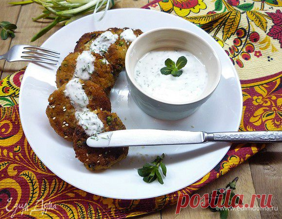 Постные котлеты с кускусом. Ингредиенты: кускус, кабачки, лук репчатый | Официальный сайт кулинарных рецептов Юлии Высоцкой