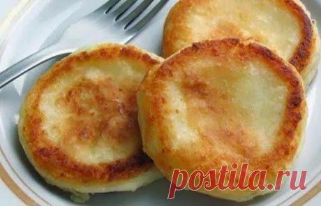 Сырники нежнейшие и пышные (без яиц),Безумно вкуснo!! Быстро, легко и ОЧЕНЬ вкусно! Рецепт совсем простой. !! Более подробно о рецепте можете узнать по ссылке └─►  ok.ru/group/51796002472086/topic/62616909947030
Рекомендуем посмотреть!!! Приятного аппетитa

Дорогие кулинары! Чтобы не потерять рецепт, жмите &quot;Класс!&quot;, а потом &quot;поделиться&quot;. Рецепт будет на вашей стене В Одноклассники. Всё ОК!