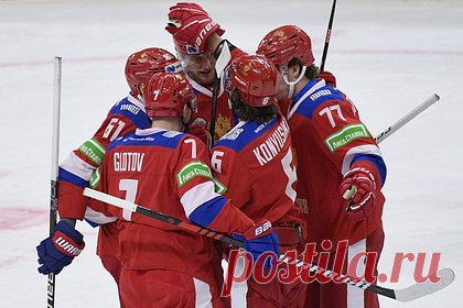 Федерация хоккея России осудила отказ юниоров от наград на турнире в Белоруссии. Федерация хоккея России (ФХР) осудила отказ юниорской сборной России (до 18 лет) от наград на международном турнире Кубок будущего в Минске. В федерации выразили озабоченность поведением спортсменов на турнире. Они заявили, что изучат обстоятельства, которые привели к недоразумению.