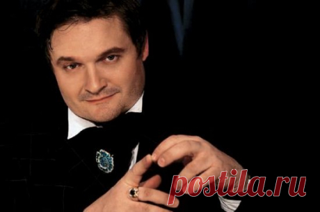 Александр Васильев: 8 правил хорошего вкуса

Во всем мире существуют более или менее четкие понятия о dress code, однако в начале XXI века, когда все постулаты прошлого века невольно поддаются ревизии, очень трудно определить, где начинается область недозволенного в одежде.

https://madam-mirage.ru/moda/209-aleksandr-vasilev-8-pravil-horoshego-vkusa.html
#мода #стиль
