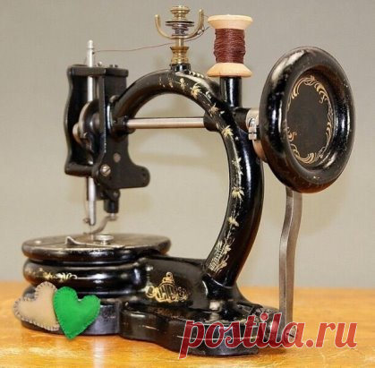 Швейная машинка 1867 год! Еще от моей прапрабабушки!