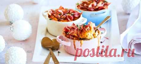 Сырный хлебный пудинг с беконом и луком - Образованная Сова