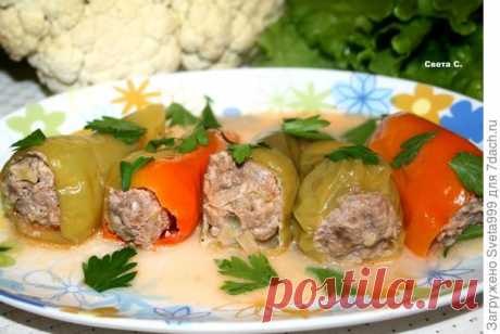 Перцы, фаршированные мясным фаршем и цветной капустой